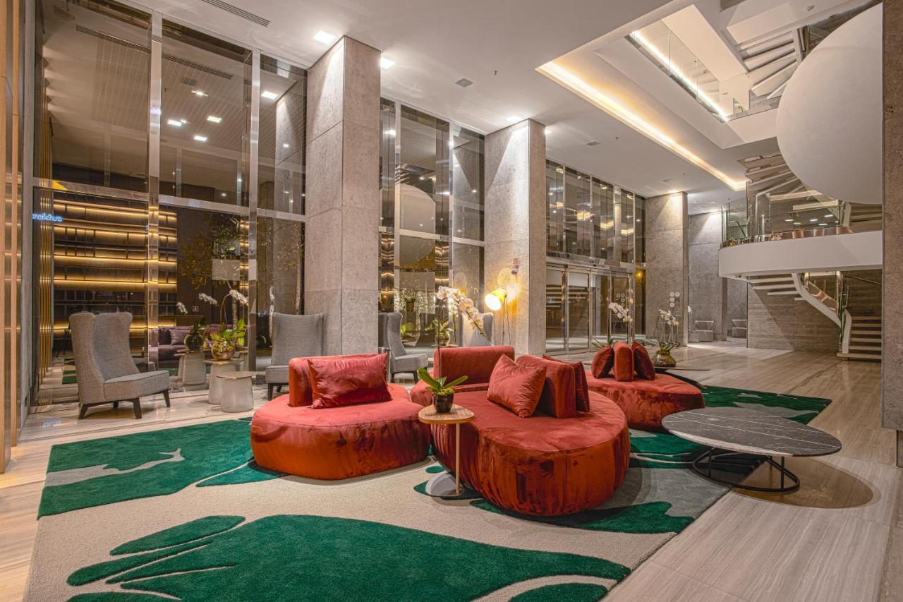 Suryaa Hotel Pinhais, Curio Collection By Hilton Экстерьер фото