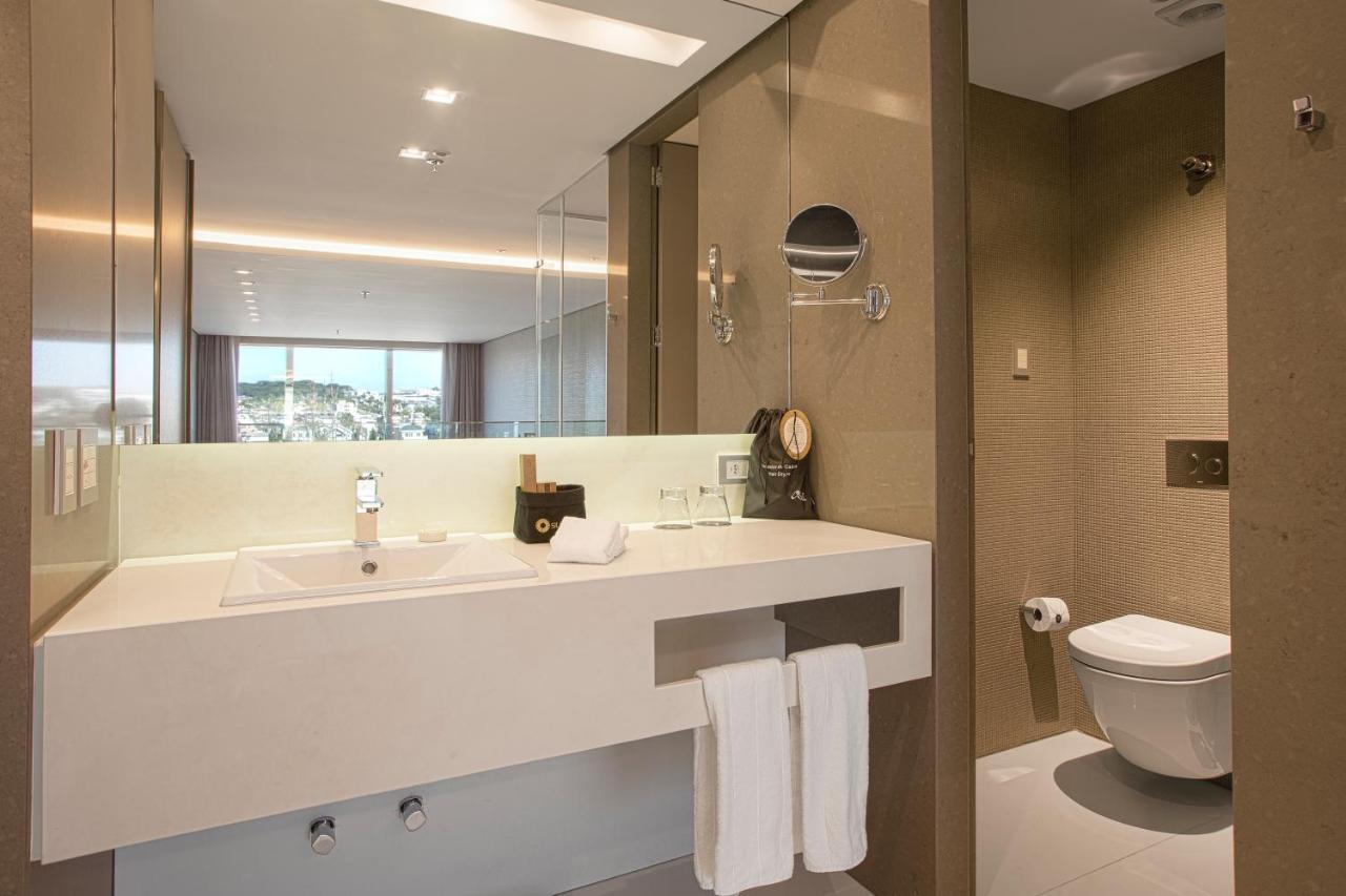 Suryaa Hotel Pinhais, Curio Collection By Hilton Экстерьер фото