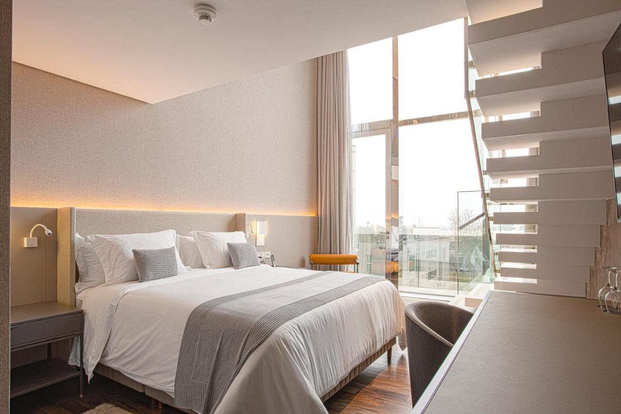 Suryaa Hotel Pinhais, Curio Collection By Hilton Экстерьер фото