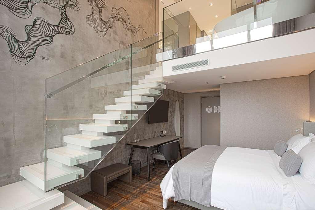 Suryaa Hotel Pinhais, Curio Collection By Hilton Номер фото