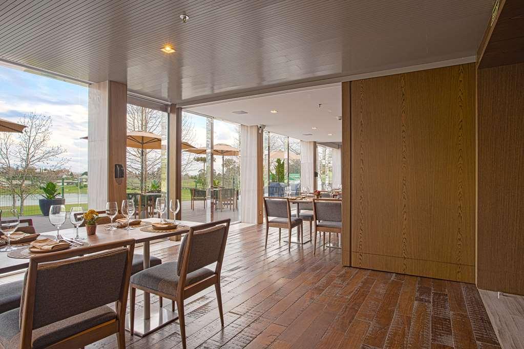 Suryaa Hotel Pinhais, Curio Collection By Hilton Ресторан фото